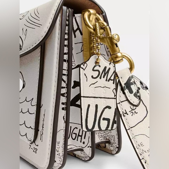 New Coach X Peanuts Tabby Shoulder Bag 26 With Newspaper Print  CCB04 - Picture 15 of 15